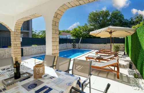 Sveti Anton House | Holiday Home Domagoj by Interhome