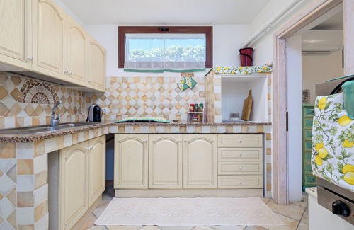 Arzachena House | Holiday Home 'Domus Veldi Frandre' with Wi-Fi and Air Conditioning