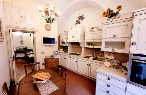 Vietri sul Mare House | Holiday Home 'Dreams Apartment' with Private Terrace, Balcony and Wi-Fi