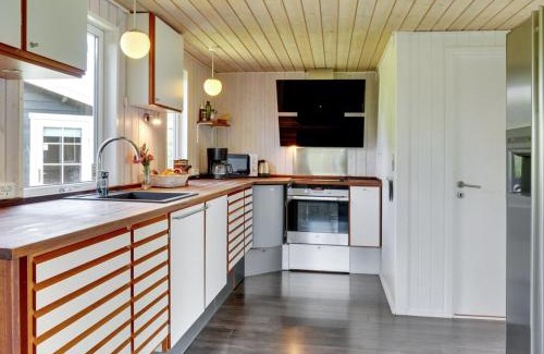 Nørre Hurup House | Holiday Home Edel - 650m from the sea by Interhome