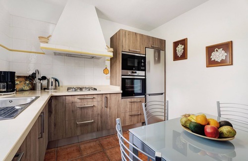 Tijarafe House | Holiday Home 'El Naranjo Viejo' with Sea View, Wi-Fi and Air Conditioning