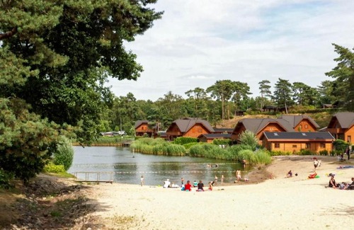 Langeberg House | Holiday Home EuroParcs Resort Brunssummerheide-1