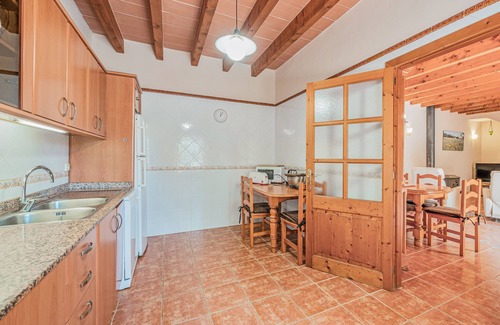 Felanitx House | Holiday Home 'Finca Can Xet' with Mountain View, Pool & Wi-Fi