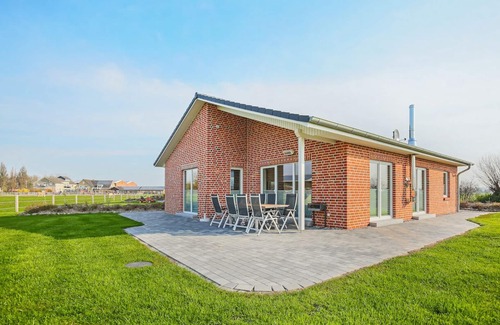 Fehmarn House | Holiday home for 8 guests with 130m² in Fehmarn (51652)