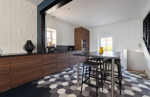 La Baule-Escoublac House | Holiday Home 'De Standing Avec Piscine' with Private Pool, Private Terrace and Wi-Fi