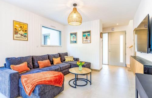 Saint-Brevin-les-Pins House | Holiday Home Ohana by Interhome