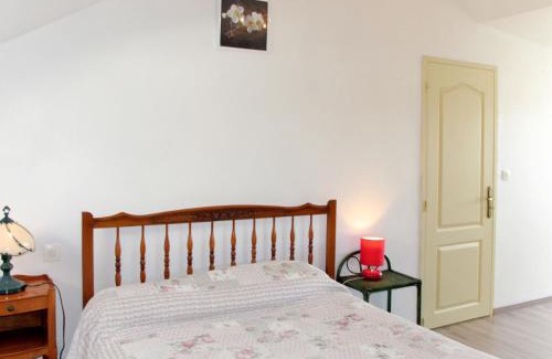 Saint-Pierre-en-Port House | Holiday Home Le Champ des Mouettes by Interhome