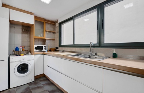 Venecia House | Holiday Home 'Gandia Confort' with Private Pool, Wi-Fi and Air Conditioning