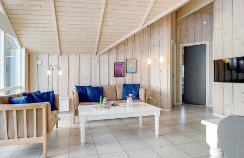 Oster Hurup House | Holiday Home Gertrud - from the sea by Interhome