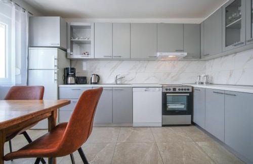 Duga Resa House | Holiday Home Golub by Interhome