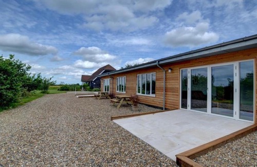Etchinghill House | Holiday Home Great Field Farm Cottages by Interhome