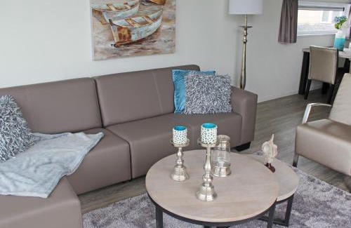Gasthuis House | Holiday Home Green Resort Mooi Bemelen-1 by Interhome