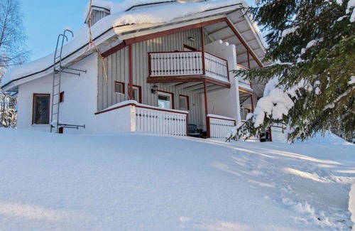 Kehys-Kainuu House | Holiday home Hallantytär a2 paritalo