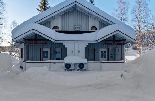 Kehys-Kainuu House | Holiday Home Hallantytär a1 paritalo by Interhome