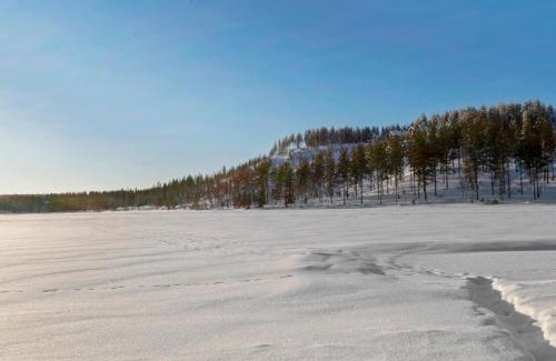 Kehys-Kainuu House | Holiday Home Hallantytär a1 paritalo by Interhome