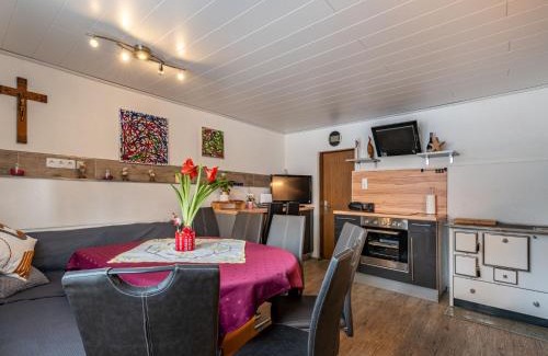 Ebene Reichenau House | Holiday Home Haus Hilda by Interhome