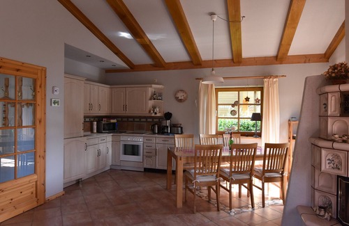 Luetow House | Holiday Home 'Haus Mövenort' with Private Terrace, Private Garden and Wi-Fi