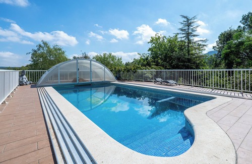 Querol House | Holiday Home "Horrio" with Mountain View, Shared Pool & Wi-Fi
