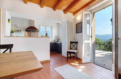Gargnano House | Holiday Home 'House with Great Lake and Mountain View' with Lake View, Private Pool and Wi-Fi
