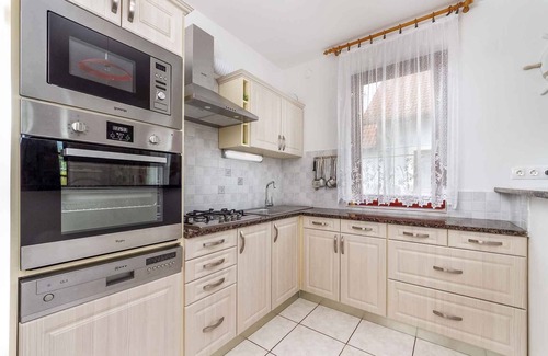 Balatonmariafurdo House | Holiday home in a quiet location near the beach with pool and barbecue
