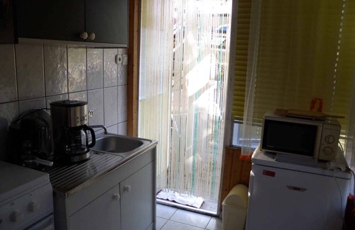 Balatonmariafurdo House | Holiday home with barbecue and parking