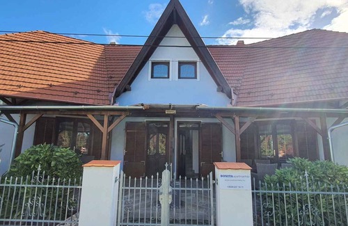 Balatonmariafurdo House | Holiday home near water with air conditioning and internet