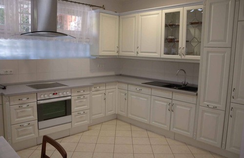 Balatonszentgyoergy House | Holiday home with Pool and Internet