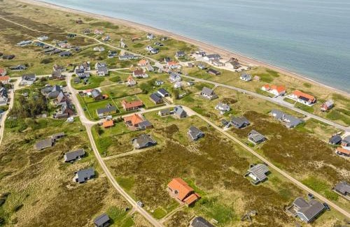 Lild Strand House | Holiday Home Hughe - 200m from the sea by Interhome