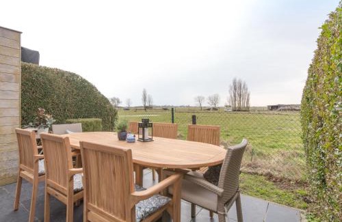 De Haan House | Holiday Home huize Rosmarine with parking by Interhome