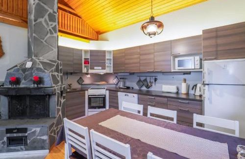 Sirkka House | Holiday Home Immelkotsa 7 e by Interhome