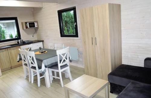 Dziwnowek House | Holiday Home in Dziwnówek by Sea and Lake
