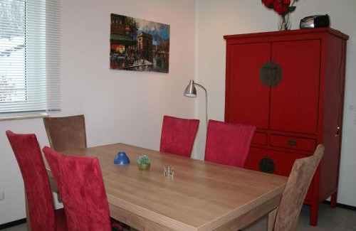 Ferienhausgebiet Hillenseifen House | Holiday Home in Hinterhausen with garden