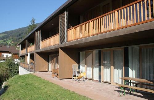 Wald im Pinzgau House | Holiday Home in Königsleiten with Swimming Pool