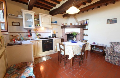 Giugnano House | Holiday Home in Larciano with 1 bedrooms sleeps 3