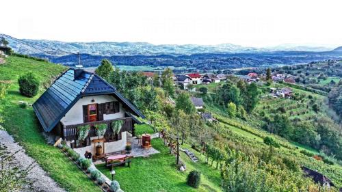 Srednje Grcevje House | Holiday home in Otocec Kranjska Krain 42903