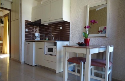 Palaiochora Apartment | Holiday home in Paleochora with public parking