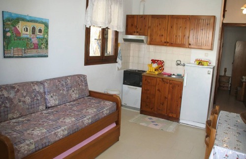 Bali Apartment | Holiday Home in Peoymno Garden