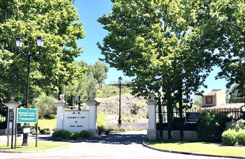 Pont Royal House | Holiday Home in Provence with Pool, Golf & Free Parking