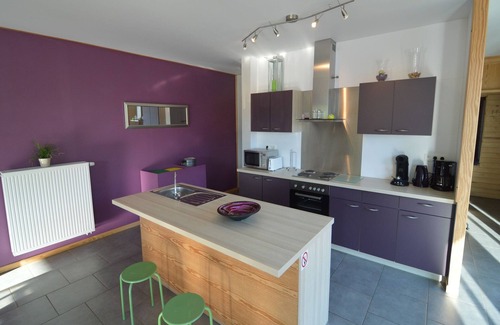 Coo House | Holiday Home in Stavelot with Sauna