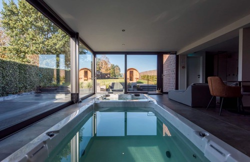 Riemst House | Holiday Home in Vlijtingen With Garden