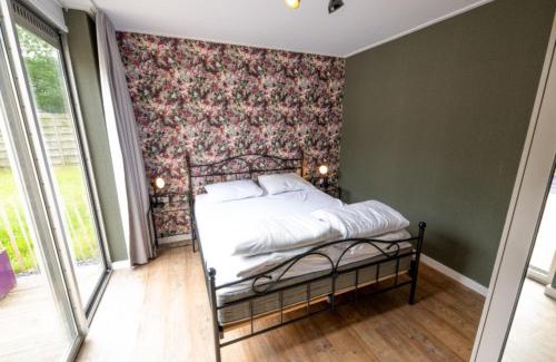 Zevenhuizen House | Holiday Home in Zevenhuizen near Delft