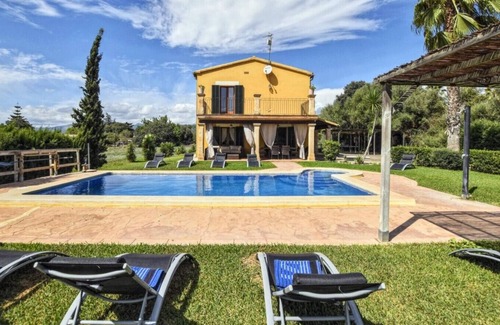 Inca House | Holiday Home 'Ines' with Mountain View, Wi-Fi and Air Conditioning