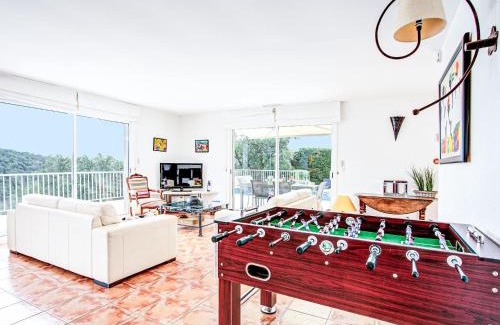 Llauro House | Holiday Home Jardins de Camille by Interhome