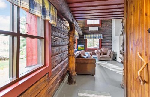 Petajavesi House | Holiday Home Kurelahti by Interhome