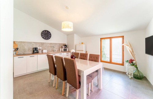 Malaucene House | Holiday Home ‘La Bonbonnière’ – Charm and Comfort at the Foot of Mont Ventoux