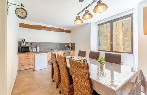 Malaucene House | Holiday Home ‘La Bonbonnière’ – Charm and Comfort at the Foot of Mont Ventoux