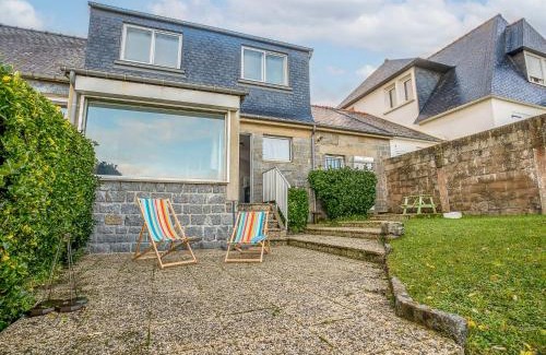 Saint-Malo House | Holiday Home La longue vue by Interhome