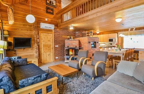 Kehys-Kainuu House | Holiday Home Laattaja mökki by Interhome