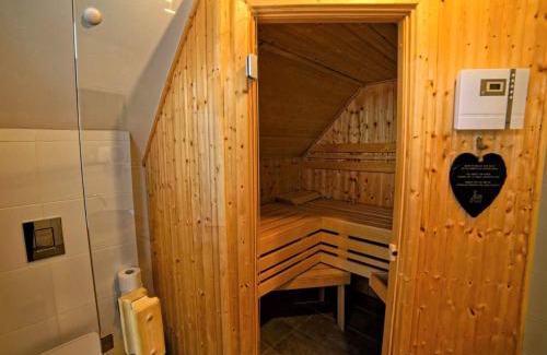 Lojzova Paseka House | Holiday Home Lakeside Village 36 - - sauna by Interhome