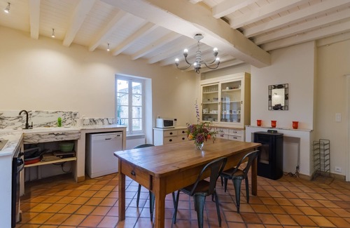 Castillonnes House | Holiday Home "Le Presbytère de Pompiac" with Private Pool, Air Conditioning & Wi-Fi